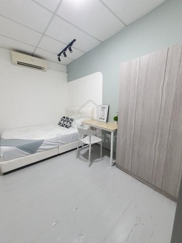 (For Rent) Middle Room @ Georgetown. Hostel Style. Utilities Included 1