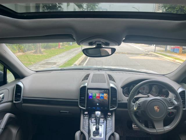11/12 Porsche CAYENNE S 4.8 958 (A) DirectOwner - 4