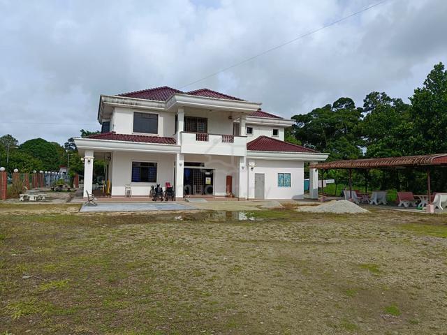 BIG Double Stories Bangalow, Pt Pulai, Muar, Johor, Main road, Freehol 1