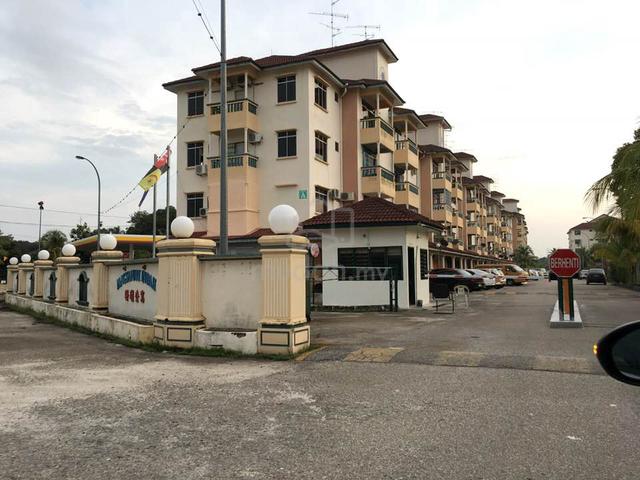 Fully Furnished Johor Muar Room For Rent 1