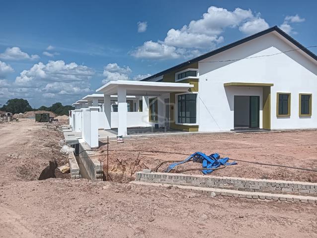 Tengkera Freehold Full Loan Bumi lot Single Storey Semi D Melaka Town 1