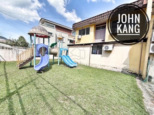 Semi Detached House, 3600sf, Suitable for Business, Well Maintained 1