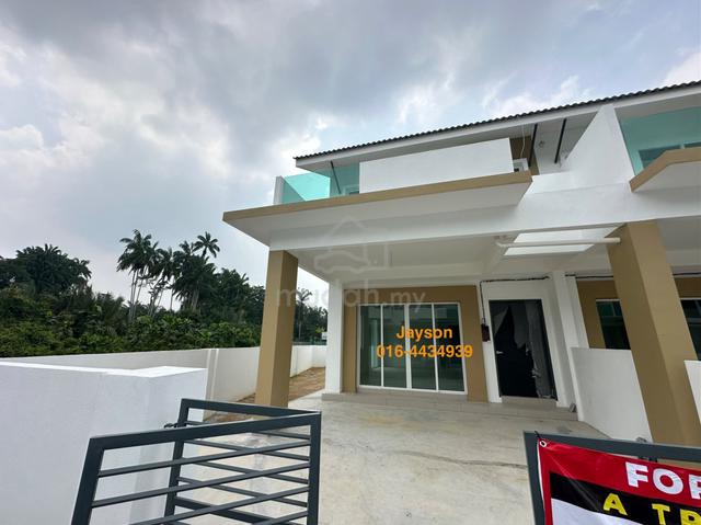 Double Storey Terrace Corner Unit For Sale 1