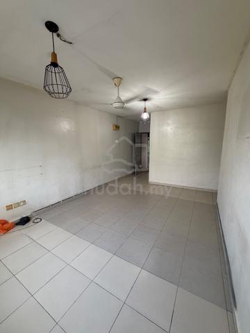 Below market 🔥 Apartment Larkin Idaman, Larkin 1