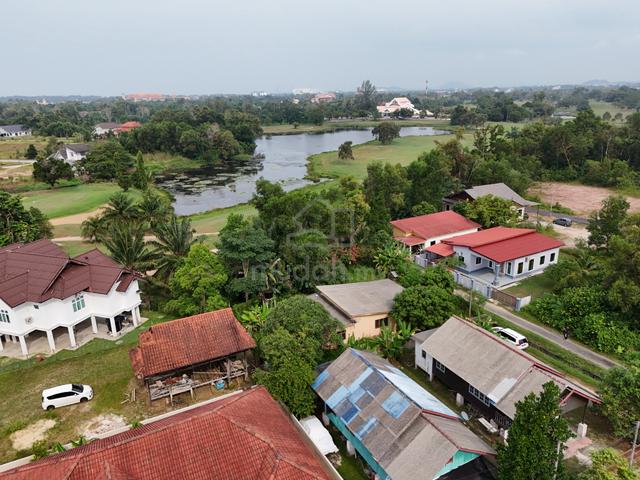 Lot 1