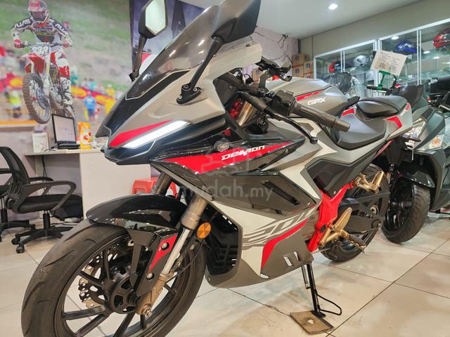 2021 GPX DEMON GR200RR Best Condition Pirelli Tyre - photo 4 of 10