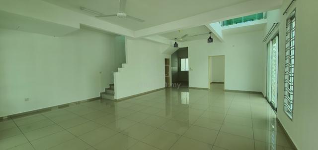 Nusari Aman @ Bandar Sri Sendayan Double Storey Corner Terrace 1