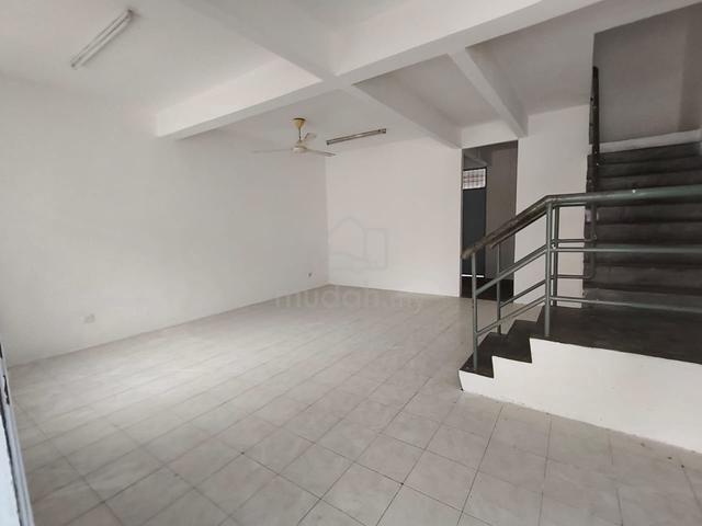 Taman Bukit Minyak. Double Storey. 1