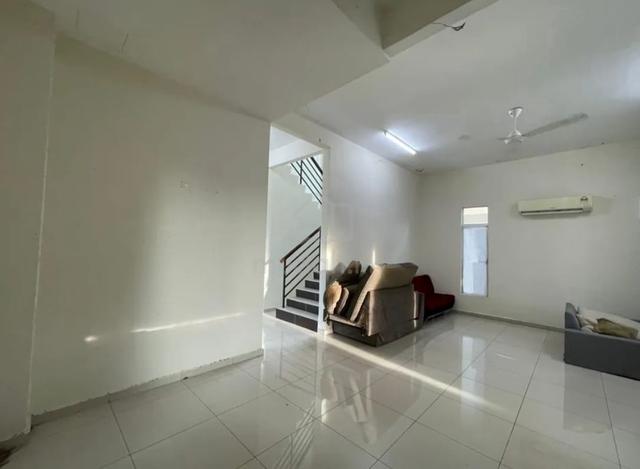 2 Storey Bungalow Corner Lot Taman Almas For Sale 1