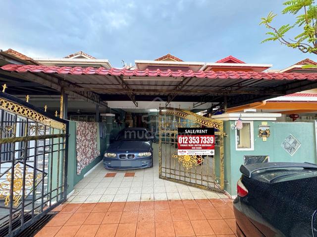 RENOVATED Double Storey Terrace Desa Latania Seksyen 36 Shah Alam 1