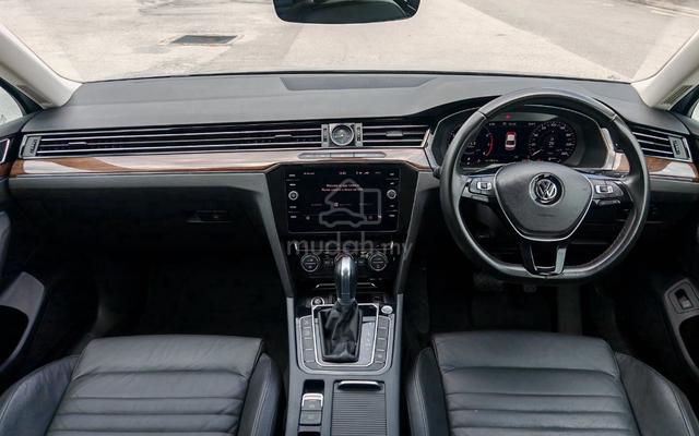 2018 Volkswagen PASSAT 2.0 TSI HIGHLINE (A) SPORTY - 5