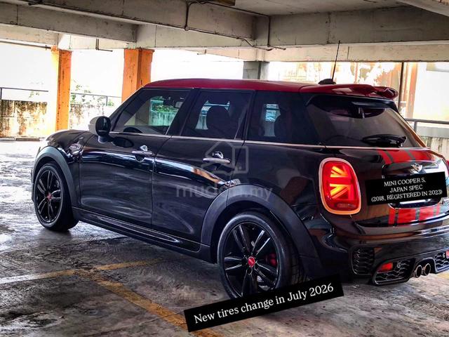 2018 Mini COOPER 2.0 S (F55 LCI) JCW (A) - 4