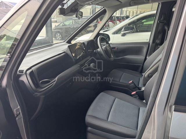 2023 Toyota NOAH 2.0 X (A) - 4