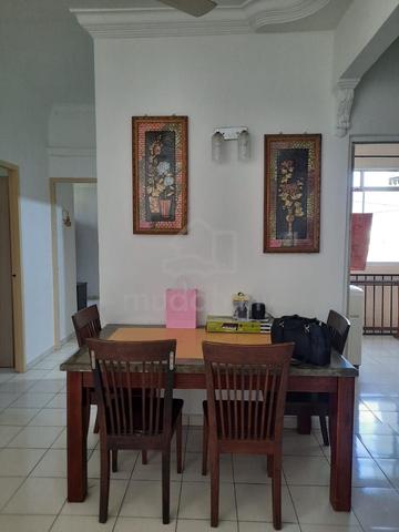 Putra Place 1