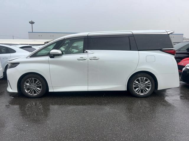 2023 Toyota Alphard 2.5 z - 3