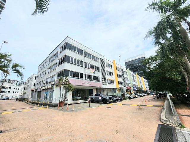 For Rent : Shop Lot Pusat Perdagangan DANA 1, PJU 1A, Petaling Jaya. 1