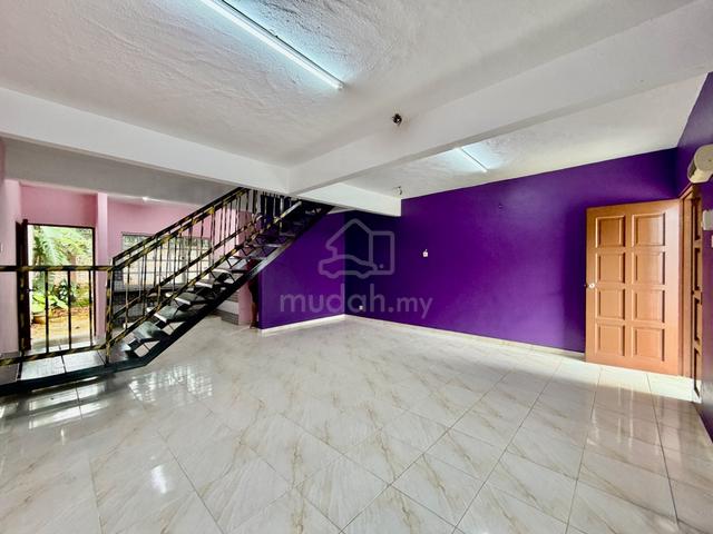 (FREEHOLD+EXTRA 15FEET LAND)2 Storey House Jalan J Taman Melawati 1