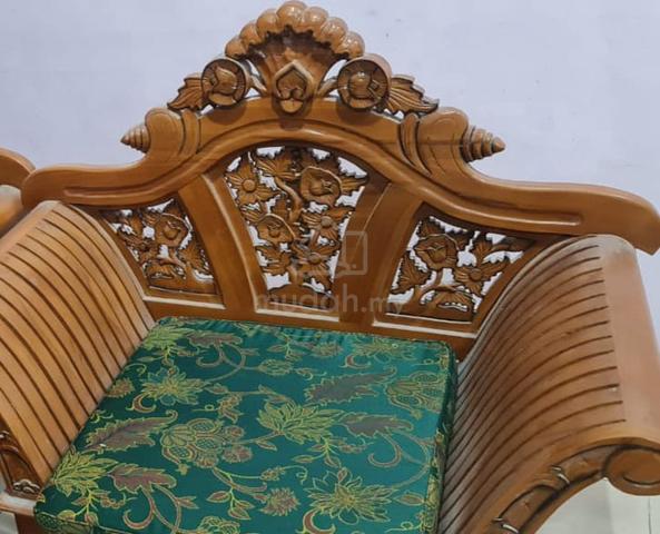 Carousel Image