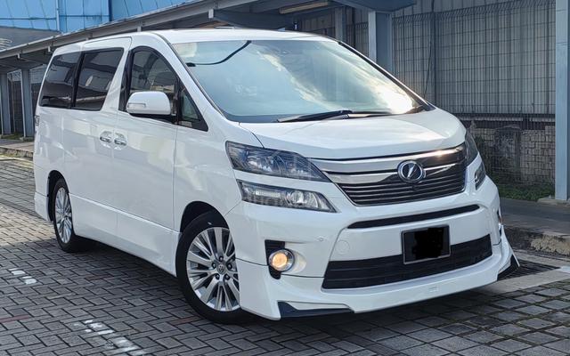 Toyota VELLFIRE 3.5 ZG PILOT SEAT SUNROOF P/DOOR - 2
