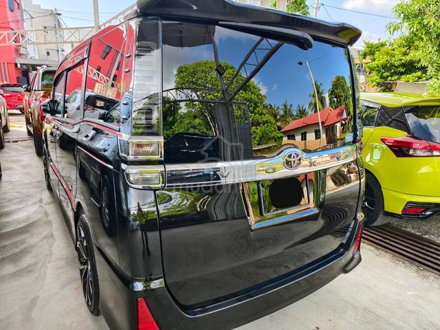 2018 TOYOTA Voxy 2.0 (A) 7 SEAT - 2