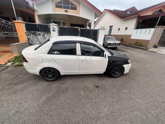 2010 Proton SAGA 1.3 BASE LINE (A) - 1