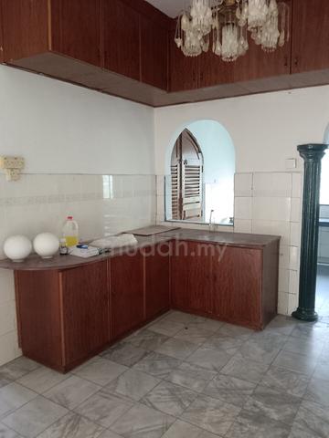 rumah chemor Tanah hitam 1