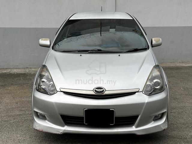 Toyota WISH 2.0 (A) - 3
