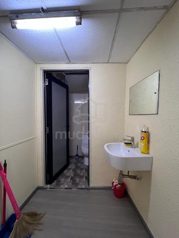 Beach Street Shop Office Renovated 1400sf Main Road Commercial 4