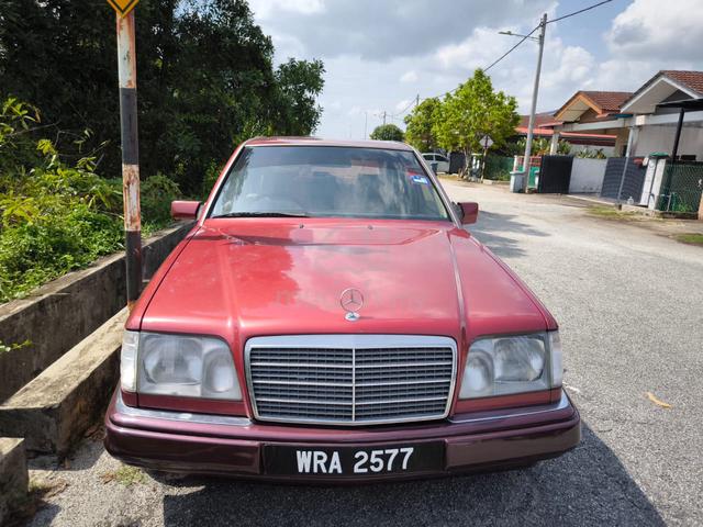 1995 Mercedes Benz 220E 2.2 W124 (A) - 1