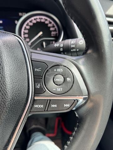 Full Loan 2018 Toyota CAMRY 2.5 V (A) - 4