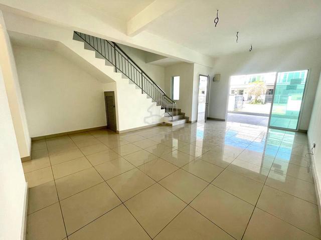 Bare intermediat 20x70 2 STOREY DIAMOND GARDEN Warisan Hijauan DENGKIL 1