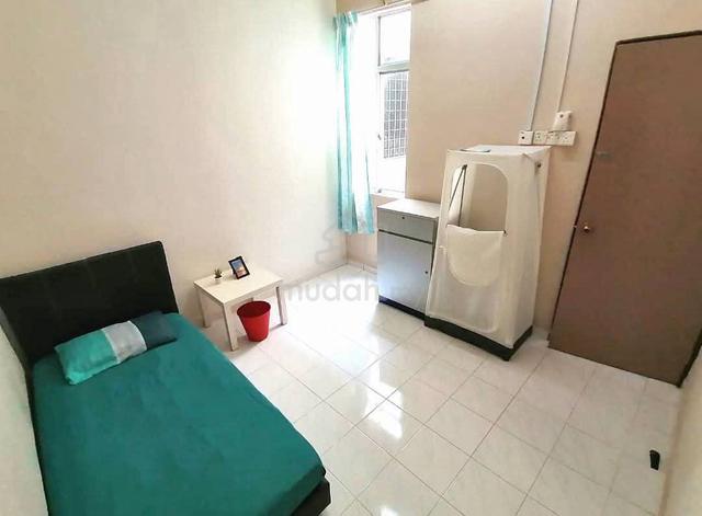 READY STAY Medium Room Pangsapuri Cheng Ria Melaka 1