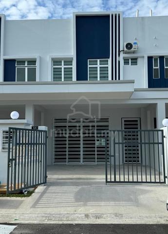 Dato Onn Perjirannan 14 Double Storey House Partially Furnished 3Bed 1