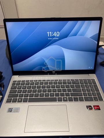 HP Laptop 15 | Ryzen 5 7430U | 16GB RAM | LIKE NEW - photo 3 of 6