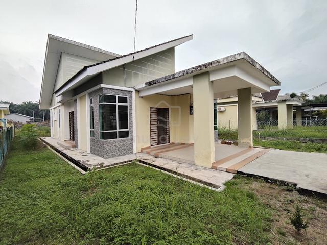 Rumah Sewa 4 Bilik Berhampiran Hospital Teluk Intan 1