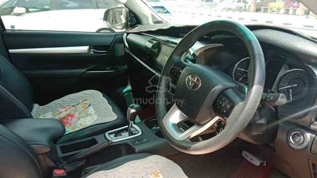2023 Toyota HILUX 2.4 V (A) Mileage 15,000 km - 4
