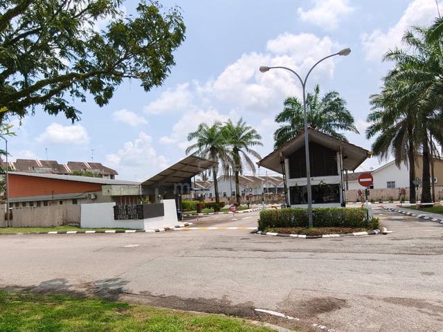 太子城IOI Bandar Putra Kulai Double Storey Town House For Sale 1