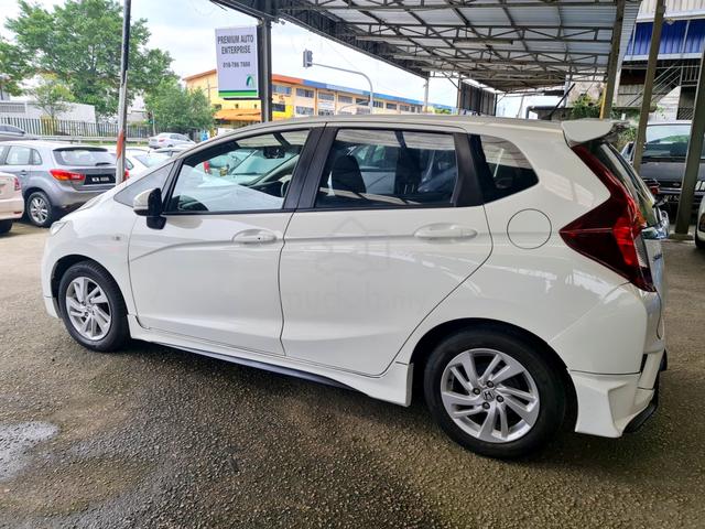 2016 Honda JAZZ 1.5 E (A) - 4