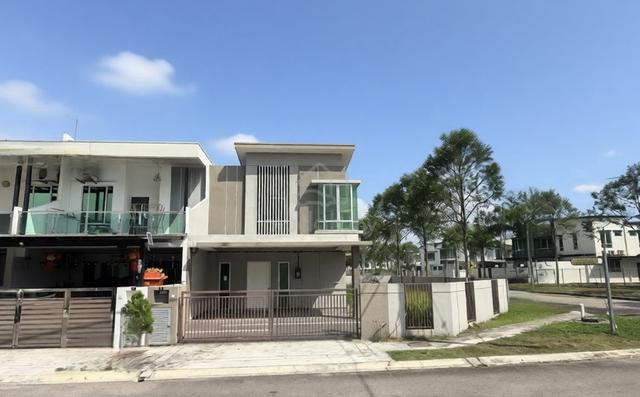 Bandar Seri Impian Double Storey Terrace CORNER 1