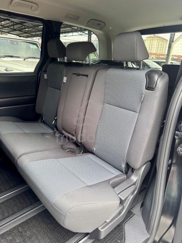 2023 Toyota NOAH 2.0 X 8S 1PD Push Start - 4