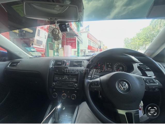 2012 Volkswagen JETTA 1.4 TSI (CBU) (A) - 3