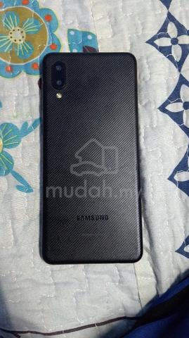 samsung galaxy a02 - photo 3 of 3