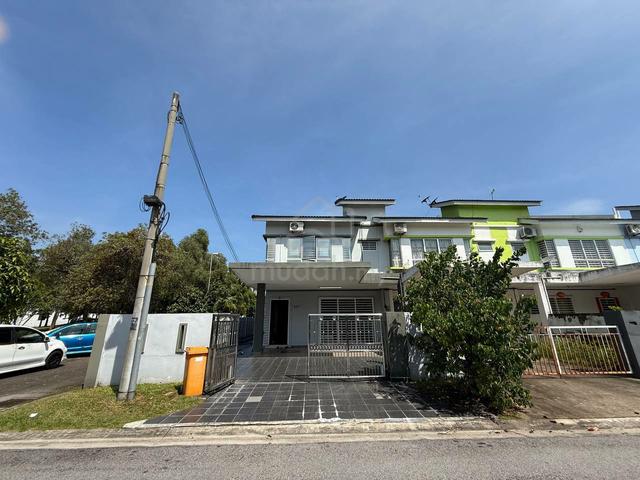 Double Storey Terrace ENDLOT, Forest Heights, Precinct 4, Seremban 1