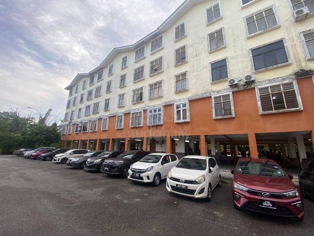 Flat Meranti Leisure Farm Gelang Patah 1