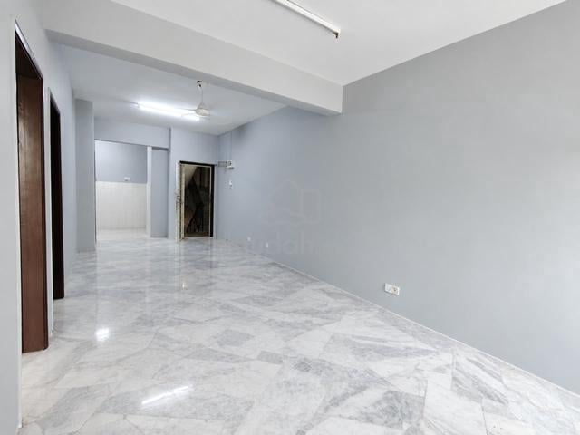Taman Lembah Maju 600 Apartment 1