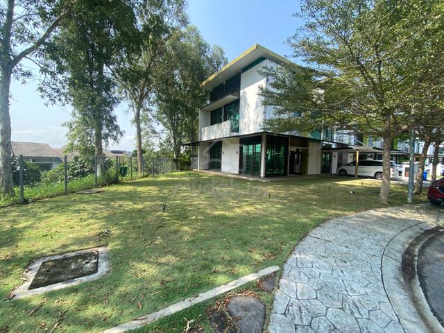[GATED GUARDED]Superlink CORNER 2 storey Ficus Peak Denai Alam S Alam 1