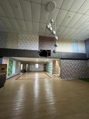 CORNER LOT FACING MAINROAD 1st Floor Shoplot Bandar Laguna Merbok 1