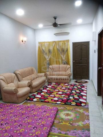 Rumah untuk disewa di paroi jaya,seremban 1