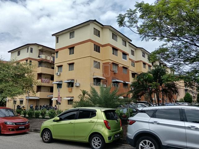 Flat Seri delima 1