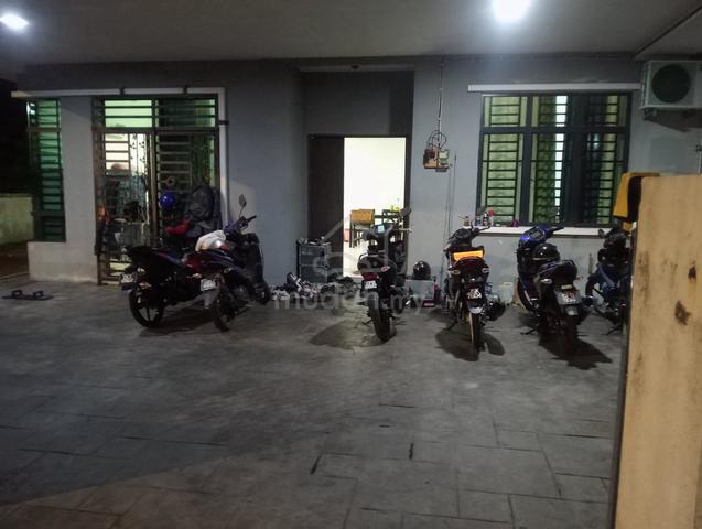 Terengganu Chukai Partially Furnished Semi-Detached House For Rent 1